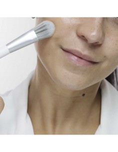 BETER LOOK BROCHA ESPECIAL PARA MAQUILLAJE FLUIDO Nº83 Inicio y  - BETER 2